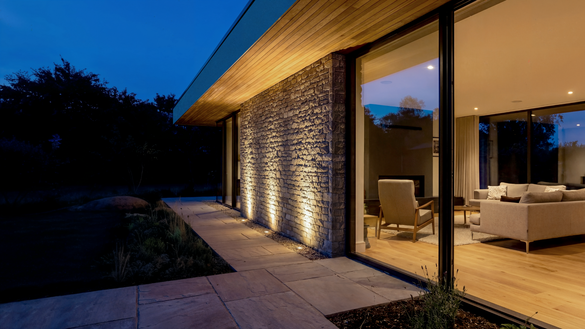 A_HERO_bronzi_calpestabile_orizz