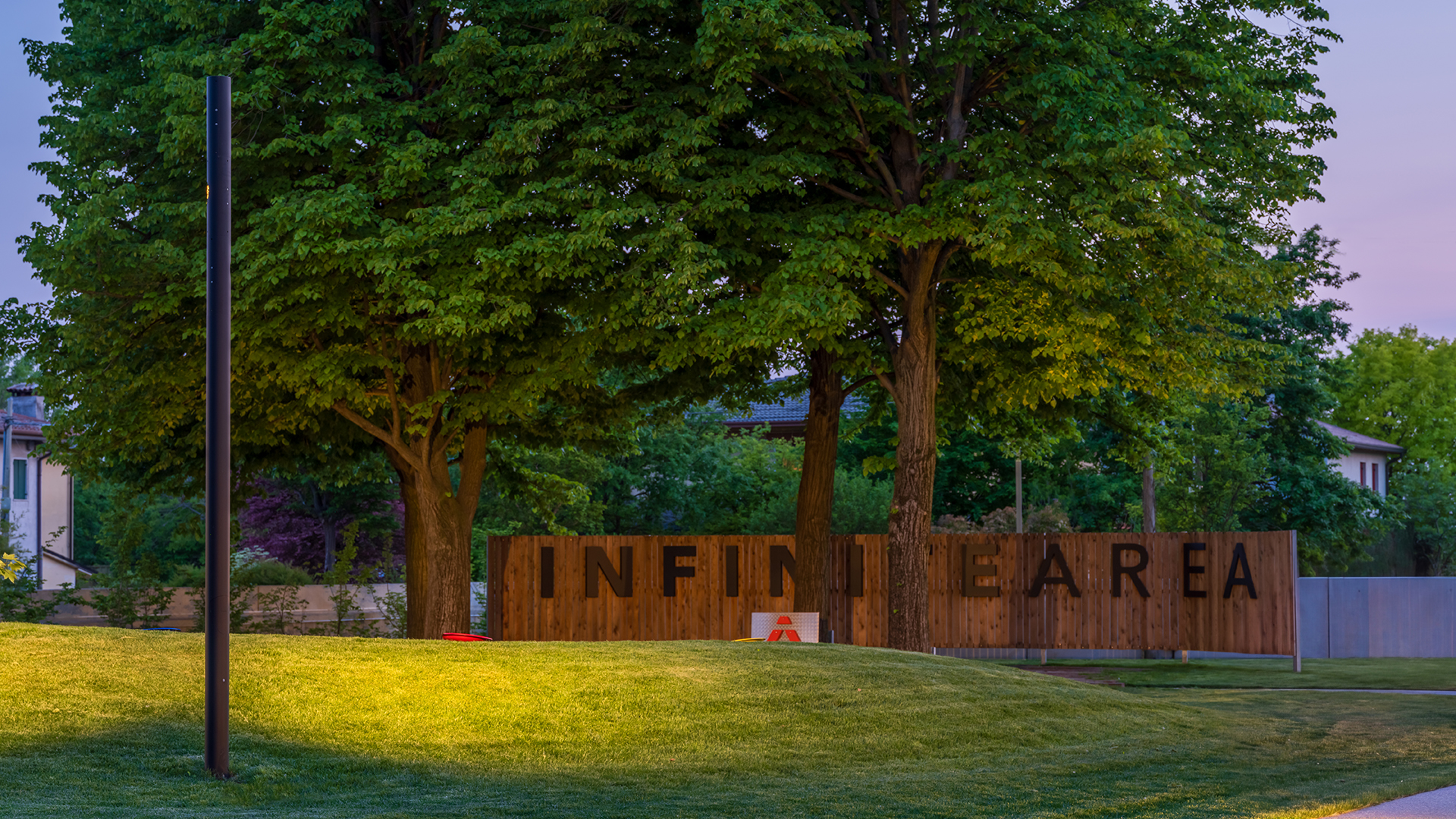 Infinite area_4