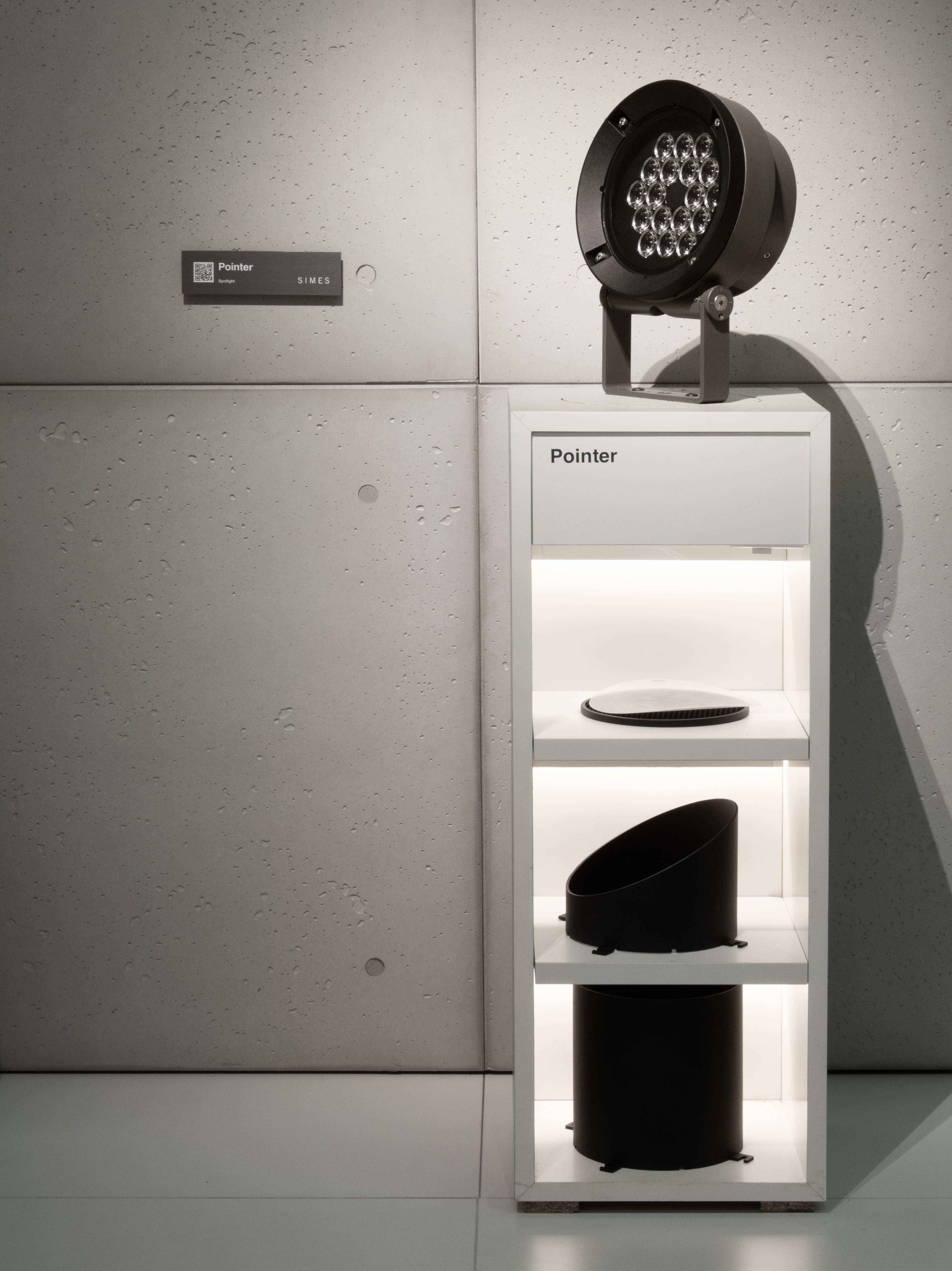 stand simes_pointer_01