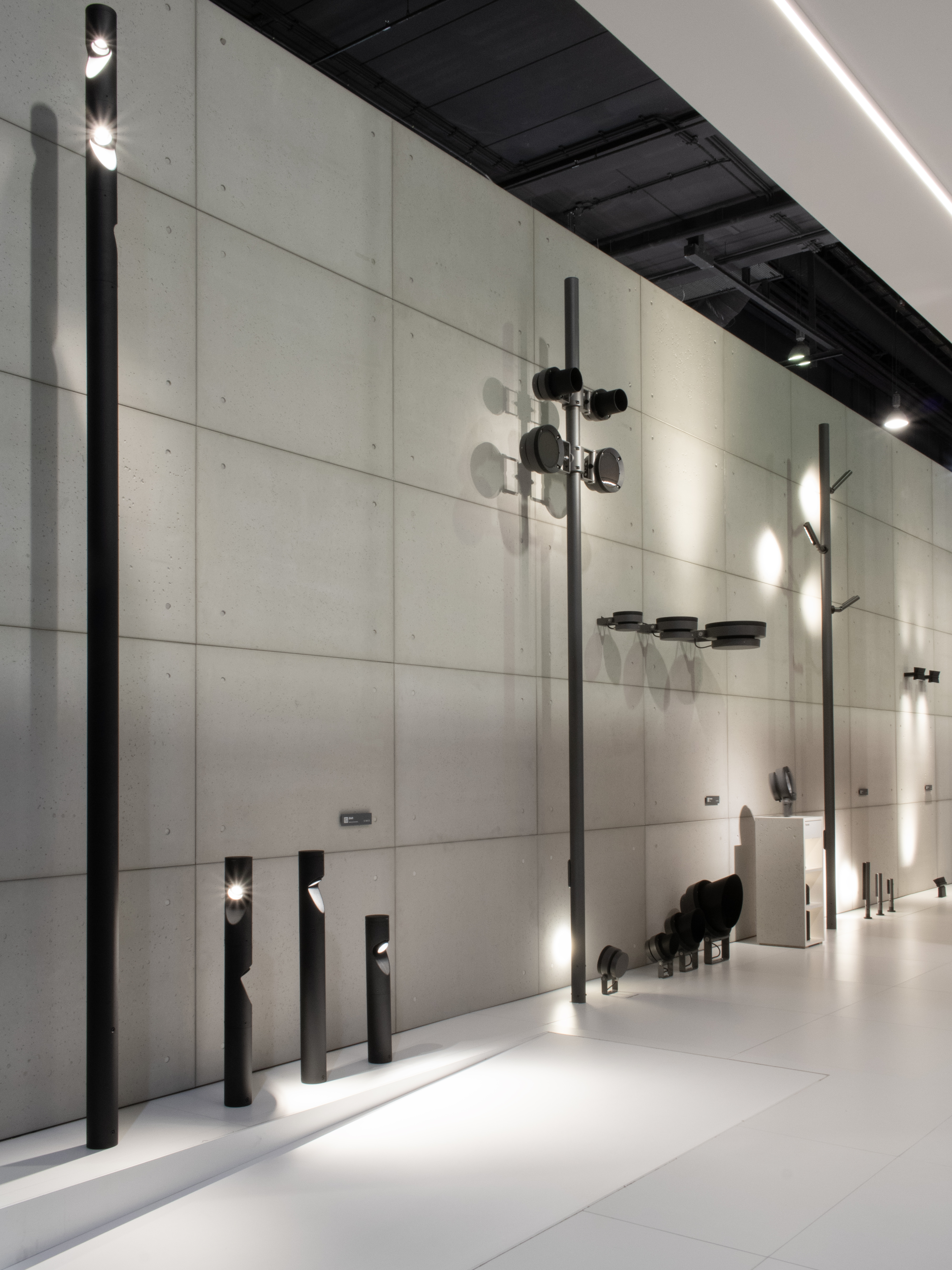 stand simes_shift_02