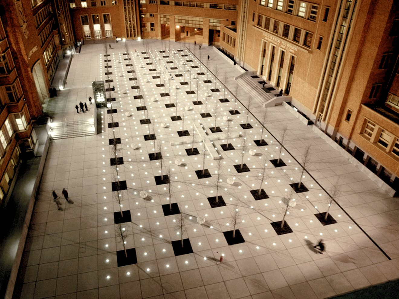 Nanoled Simes griglia piazza